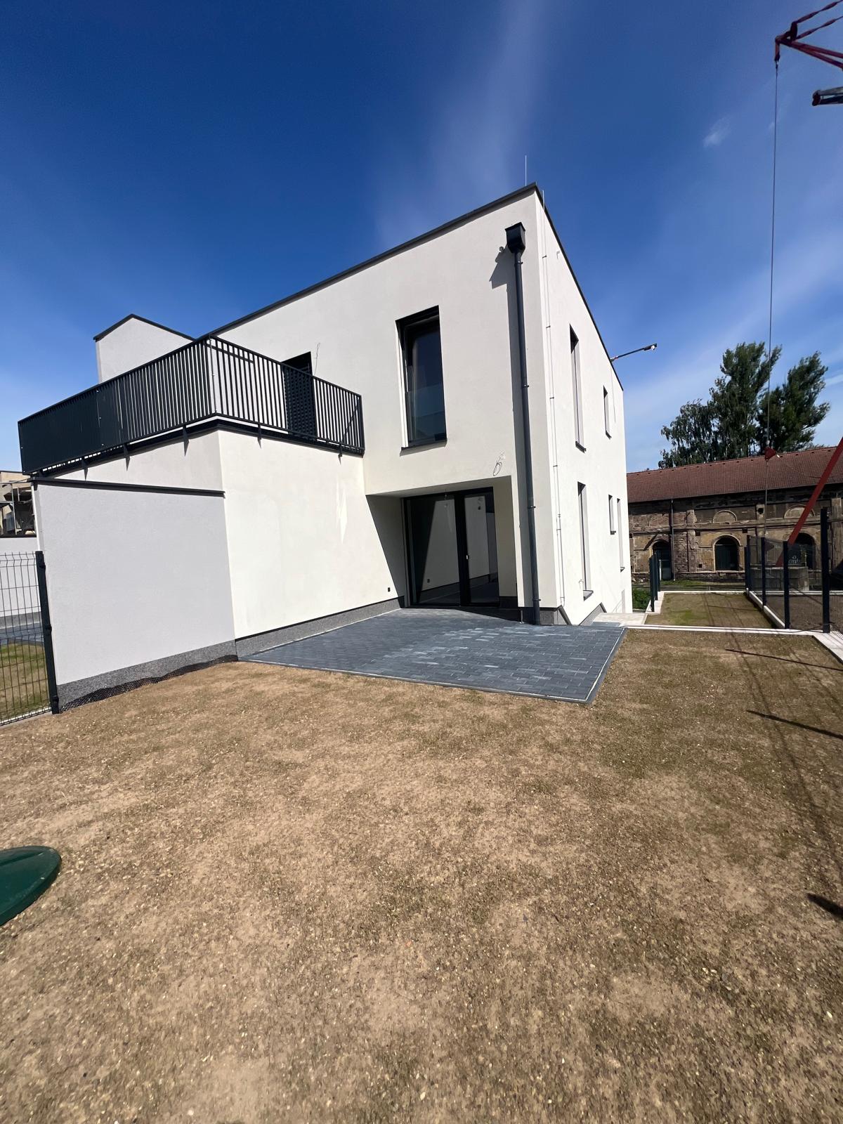 Sádrové omítky Mělník – realizace